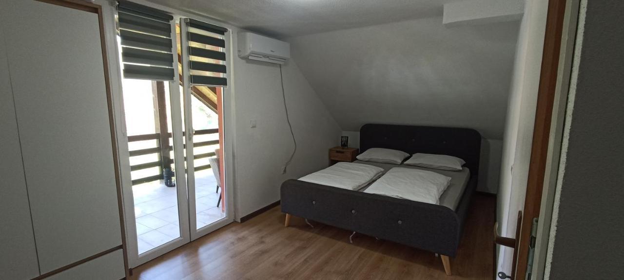 Holiday Home Dani Біхач Екстер'єр фото